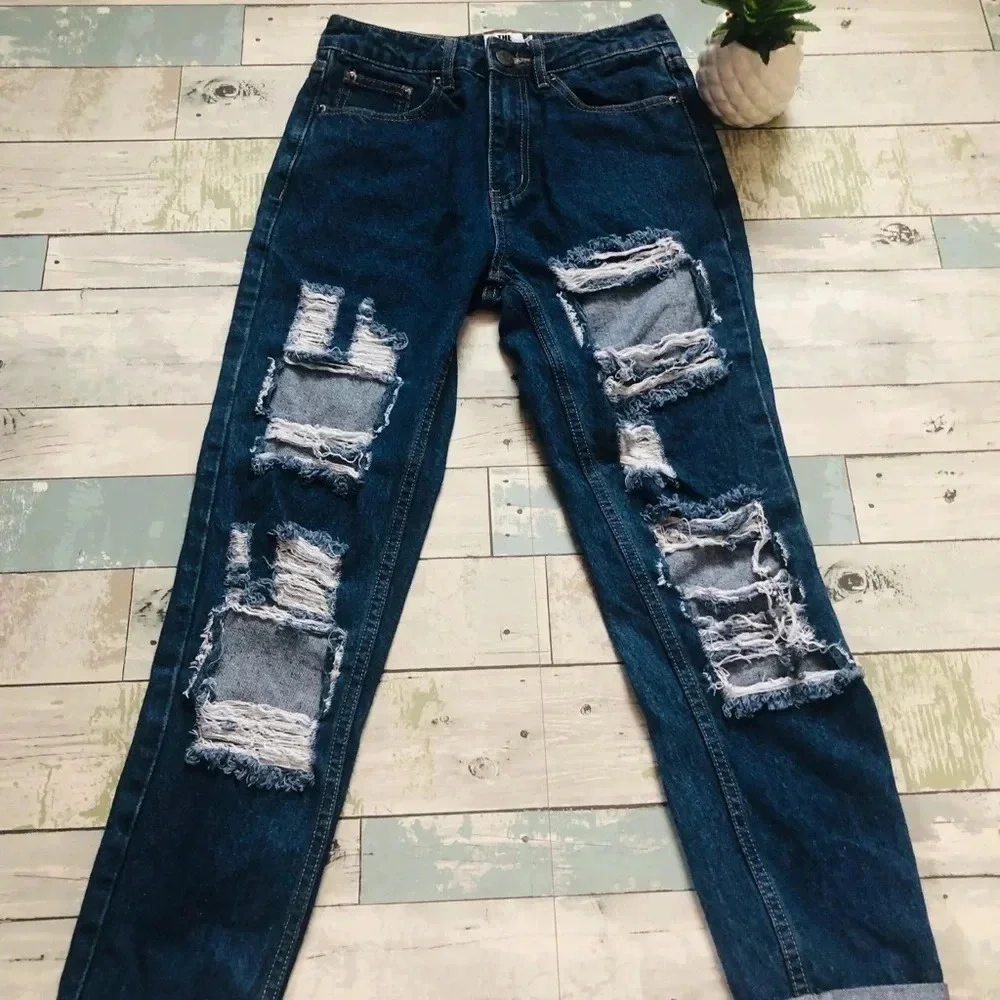 ⭐️The Rockin Rev Maisie Distressed Mom Jean - Picture 3 of 6